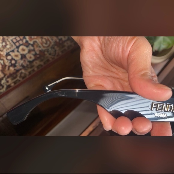 Fendi Sunglasses - Picture 8 of 8